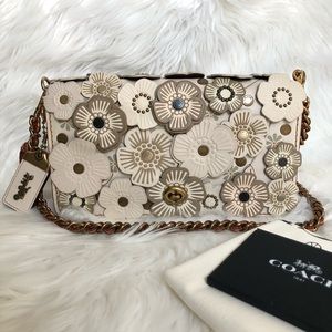 Coach 1941 Tea Rose Dinky